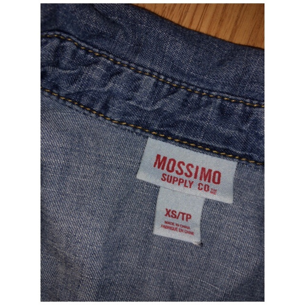 Button down Jean Shirt - Picture 3 of 3